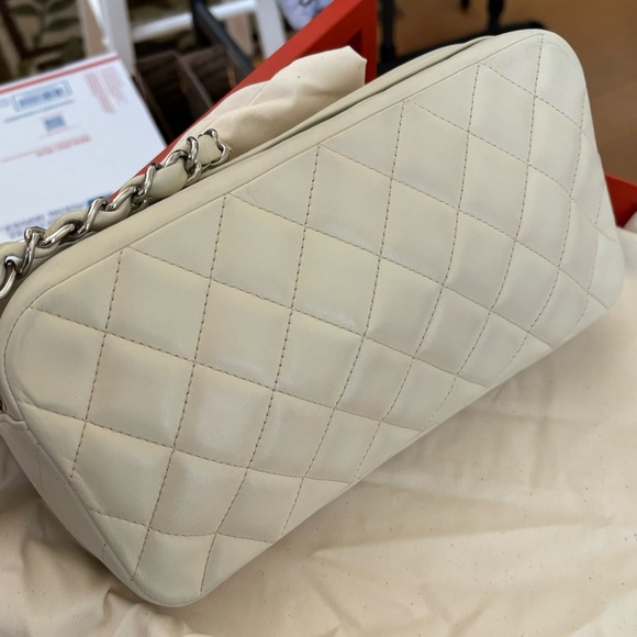 Chanel
Timeless/classique leather handbag - Picture 2 of 4